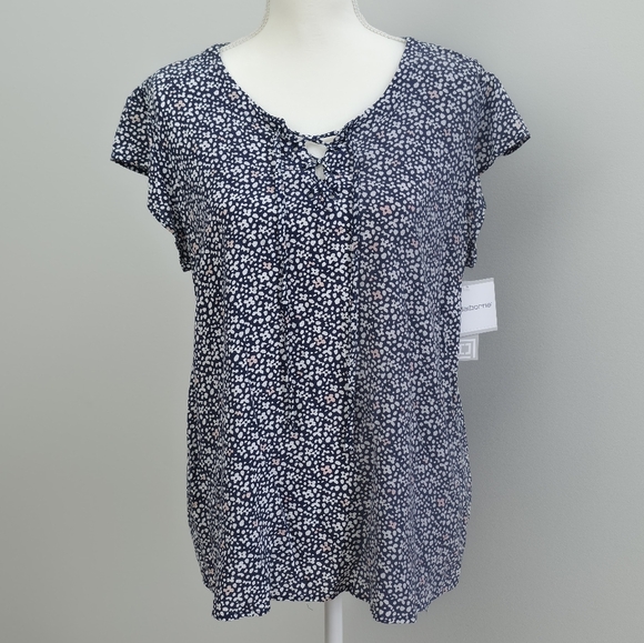 Liz Claiborne Tops - Liz Claiborne | Navy Floral Lace-Up Flutter Sleeve Top
